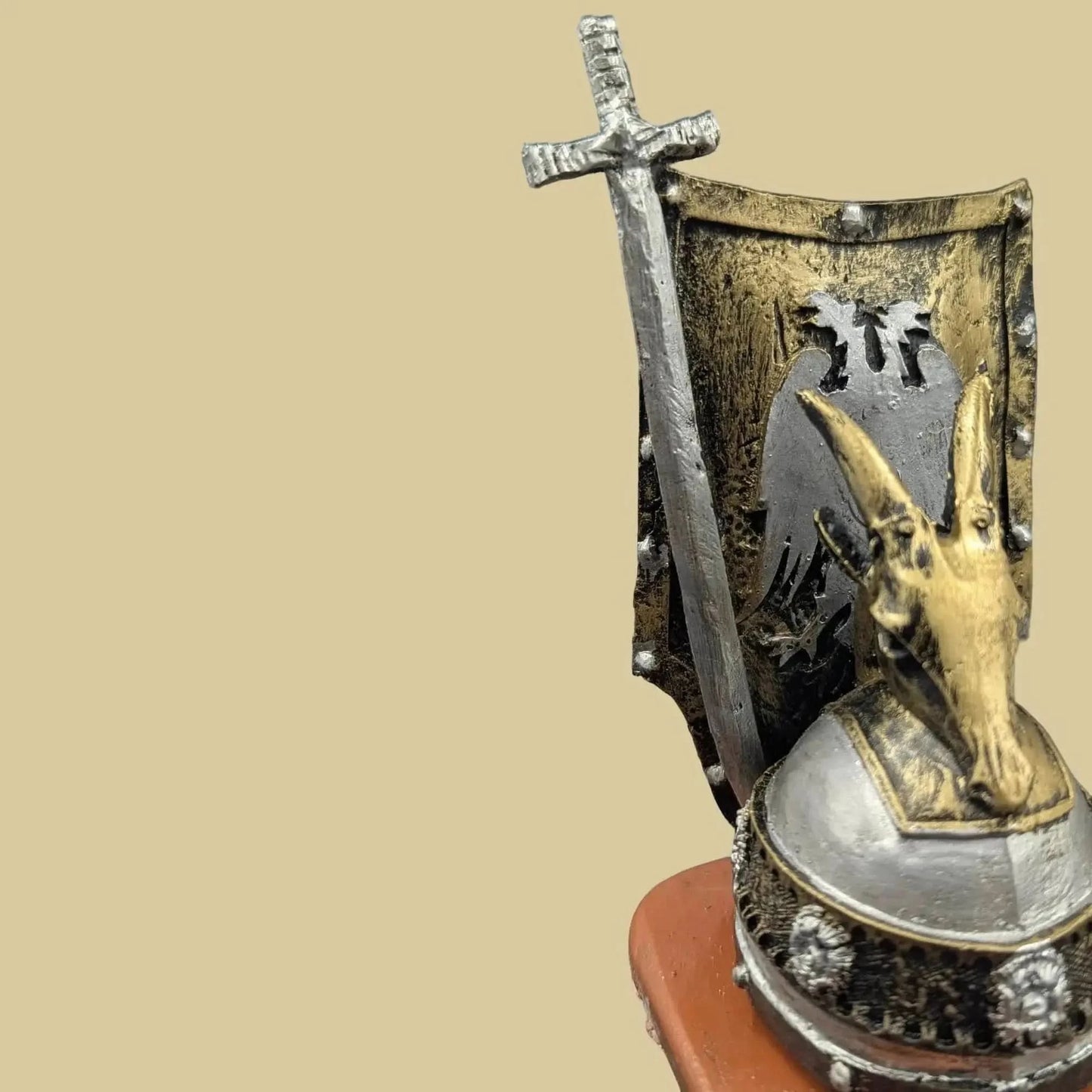 Helm, Schild & Schwert - Skanderbeg Dekoration - Albanien Shop