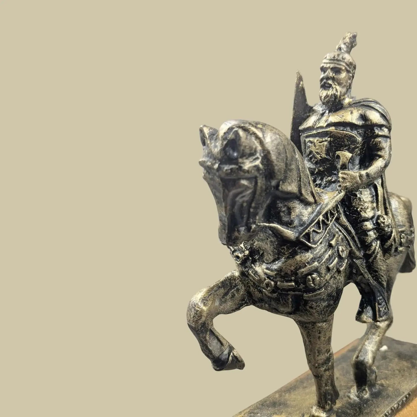 Reiterstatue Skenderbeu Mittel - Albanien Shop