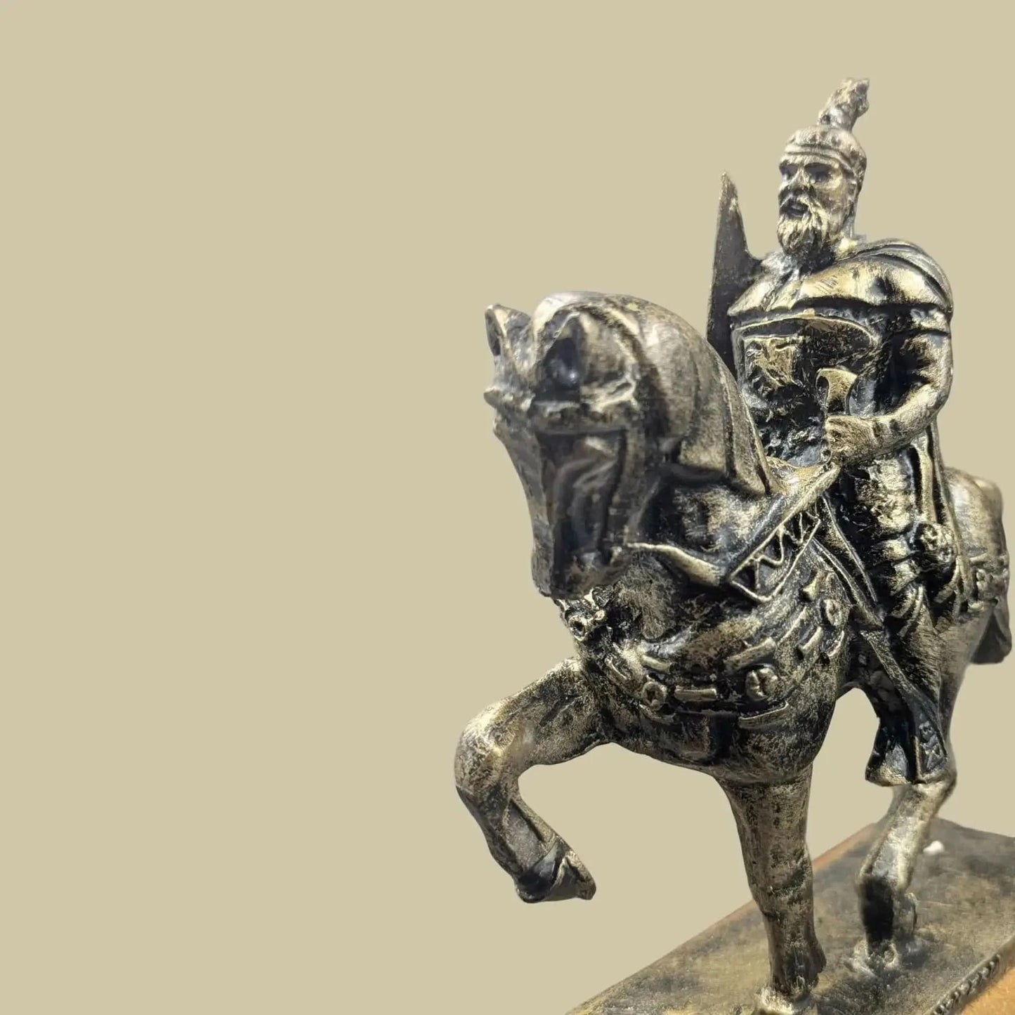 Reiterstatue Skenderbeu Mittel - Albanien Shop