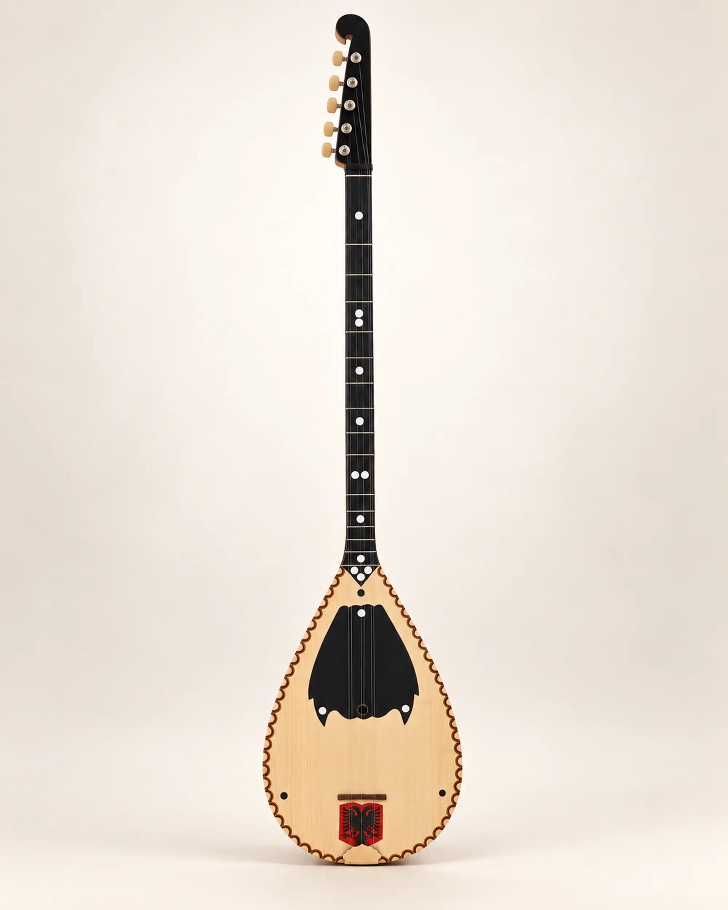 Sharki 135 cm – Traditionelles albanisches Saiteninstrument