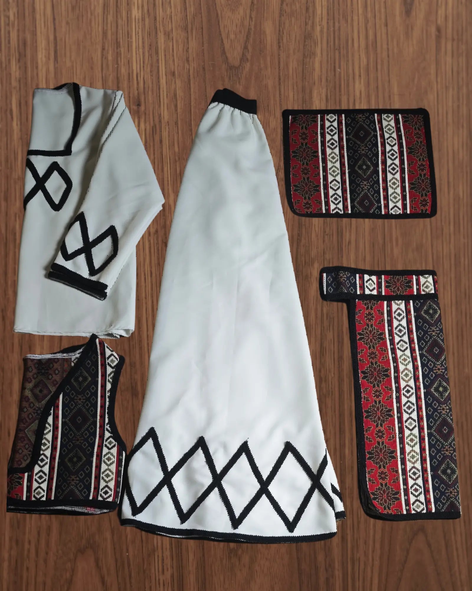 Albanische Tracht 5 - teilig - Gjakova - Albanien Shop