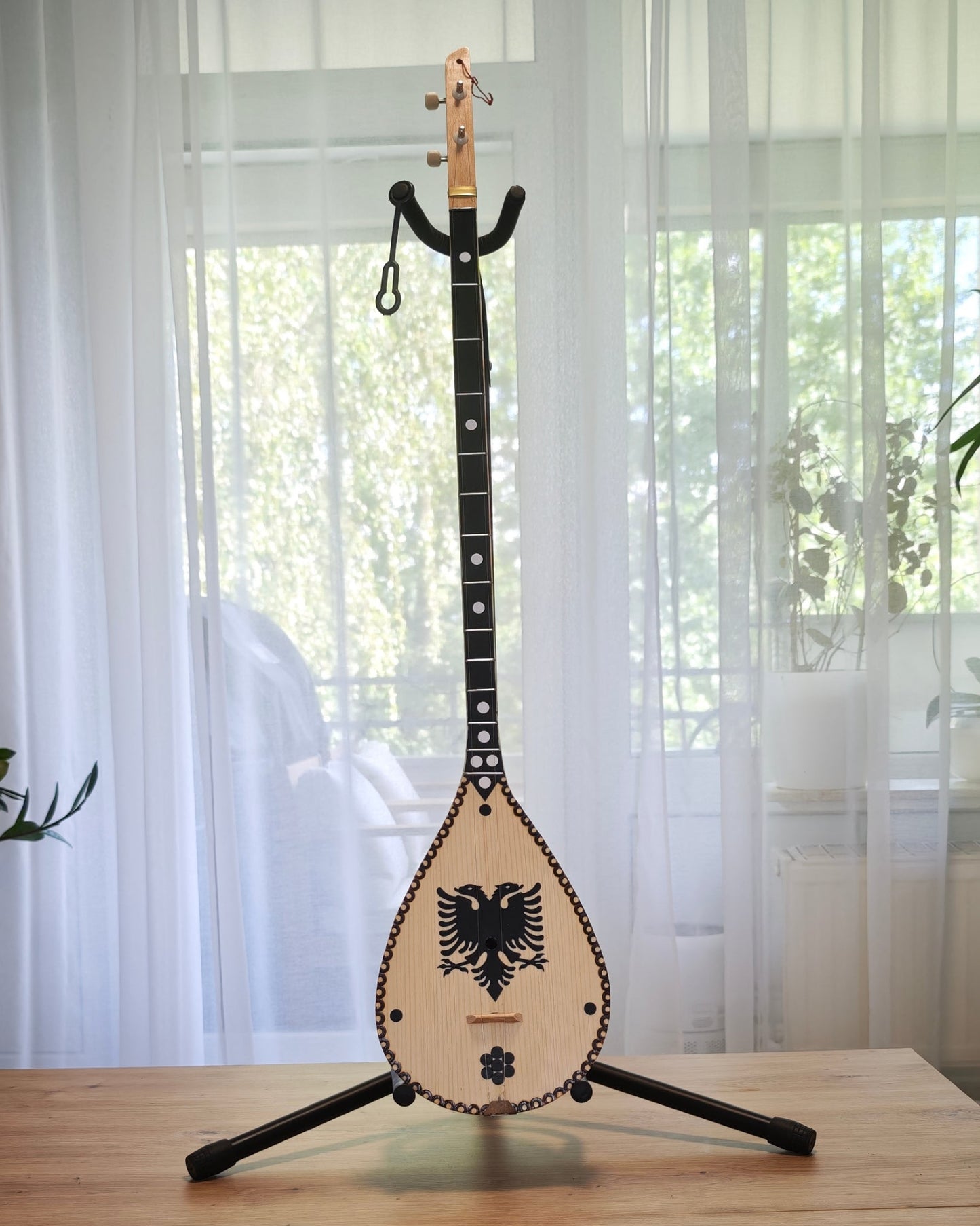 Handgefertigte Qifteli, perfekt für traditionelle Musik (L, ca. 93 cm) - Albanien Shop