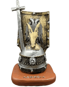 Helm, Schild & Schwert - Skenderbeu Dekoration
