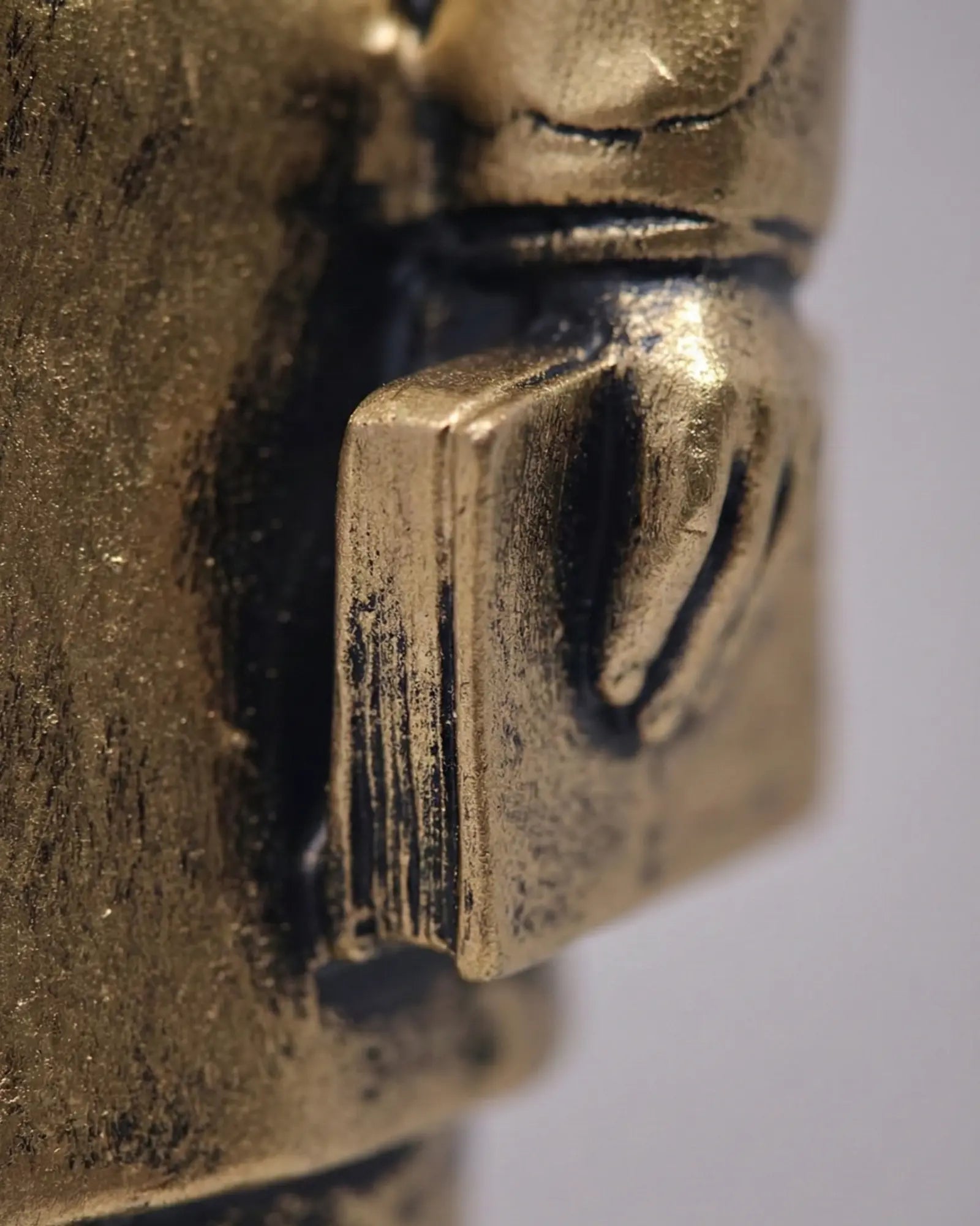 Ismail Qemali Statue Gold (24 cm) – Der Vater der Unabhängigkeit - Albanien Shop