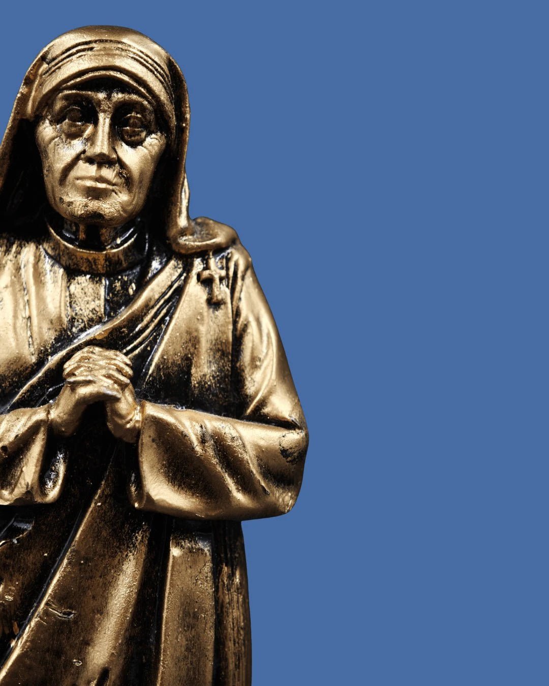 Mutter Teresa Statue – Gold - Albanien Shop