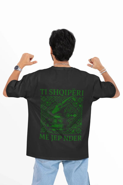Na jemi Nje Oversized T-Shirt Universal Ndera - Vorverkauf - Albanien Shop