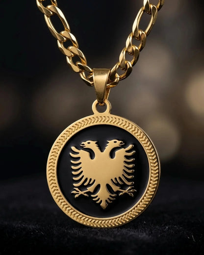 Shqiponja Medaillon Halskette Gold Schwarz – Albanischer Doppelkopfadler Figaro - Kette | Albanien Schmuck - Albanien Shop