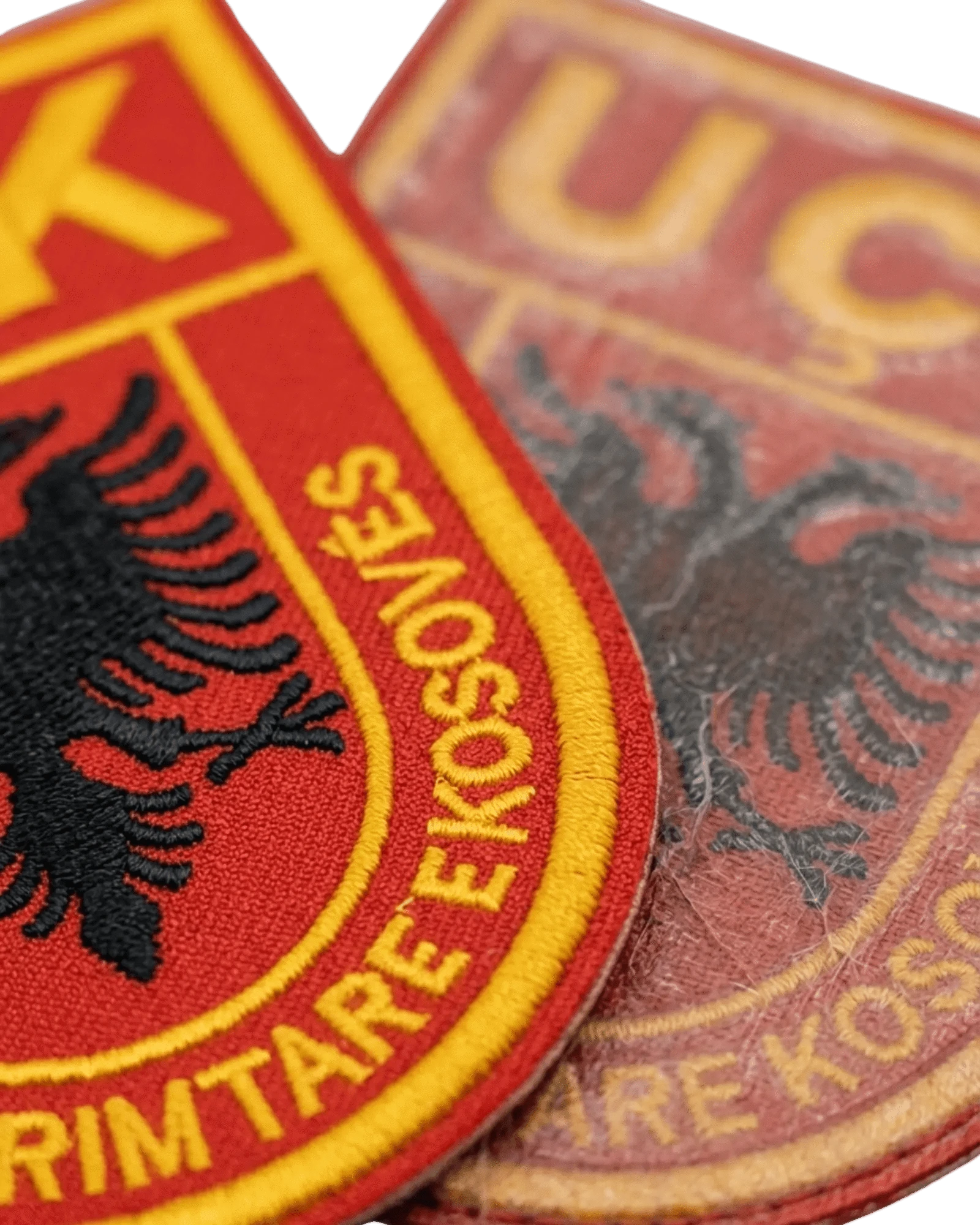 UCK Aufbuegel - Patch mit Doppeladler – Gestickter Aufnaeheer Kosovo | Rund & Wappen - Albanien Shop