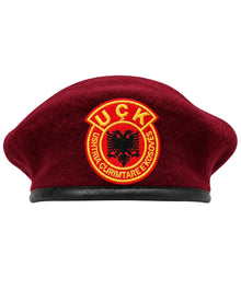 UÇK Barett mit gesticktem Emblem – Militärbarett in Bordeaux, Dunkelgrün & Schwarz