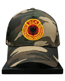 Casquette camouflage UCK avec patch aigle bicéphale – Ushtria Clirimtare e Kosoves